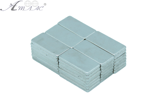 Магніт неодимимовий для дошки 1шт 19,5 х 9,5 х 1,5 мм сильний  04394