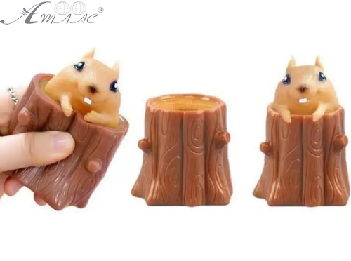 Іграшка прикол Білка, що вистрибує з дупла  24-3-142