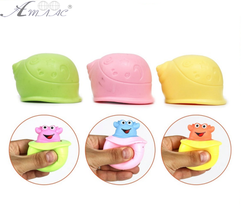 Іграшка прикол Крабик у мушлі 7 х 4,5 см 9536 фото 2 Іграшка прикол Крабик у мушлі 7 х 4,5 см 9536 фото 2