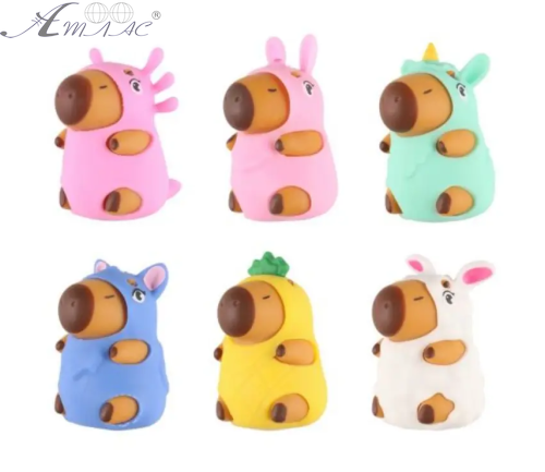 Іграшка Капібара у костюмі Антистрес Сквіш  8 см мікс  С24602