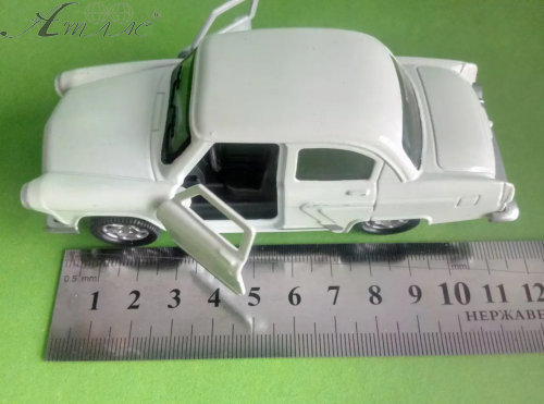 Машинка АвтоХіт ГАЗ 21 Волга металл инерционная 11см  М5670
