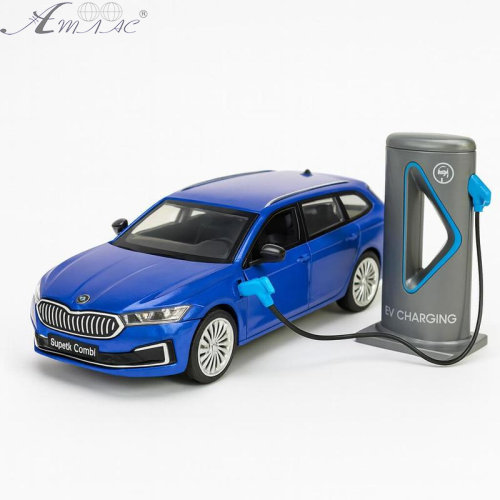 Машинка Автопром Skoda SuperB iV Синя електро світло звук 14см  68744