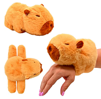 Іграшка м'яка Capybara - браслет 22х10х9 см  M17946