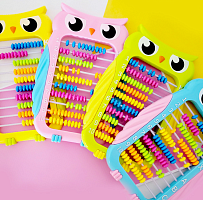 Рахунки дитячі з ніжкою, Сова пластикові 13 х 20 см  18022