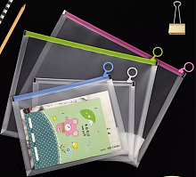 Папка на молнии бегунок А4+  прозрачная  220026