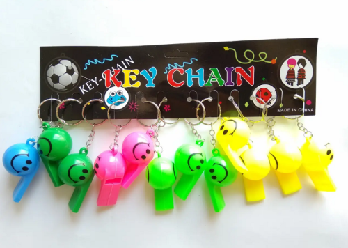 Брелок Свисток пластиковый брелок Смайл  03404