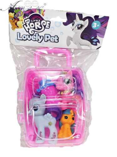 Іграшка Конячка Поні три фігурки у валізі  SM265AB
